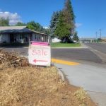 Tri-Cities Tips to Make the Most Out of Yard Sale Season Sale Sign