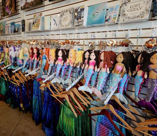 mermaid museum holiday shopping